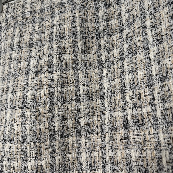 NWT Rachel Zoe Classic Tweed Skirt in Black and White(B7) - Picture 2 of 5